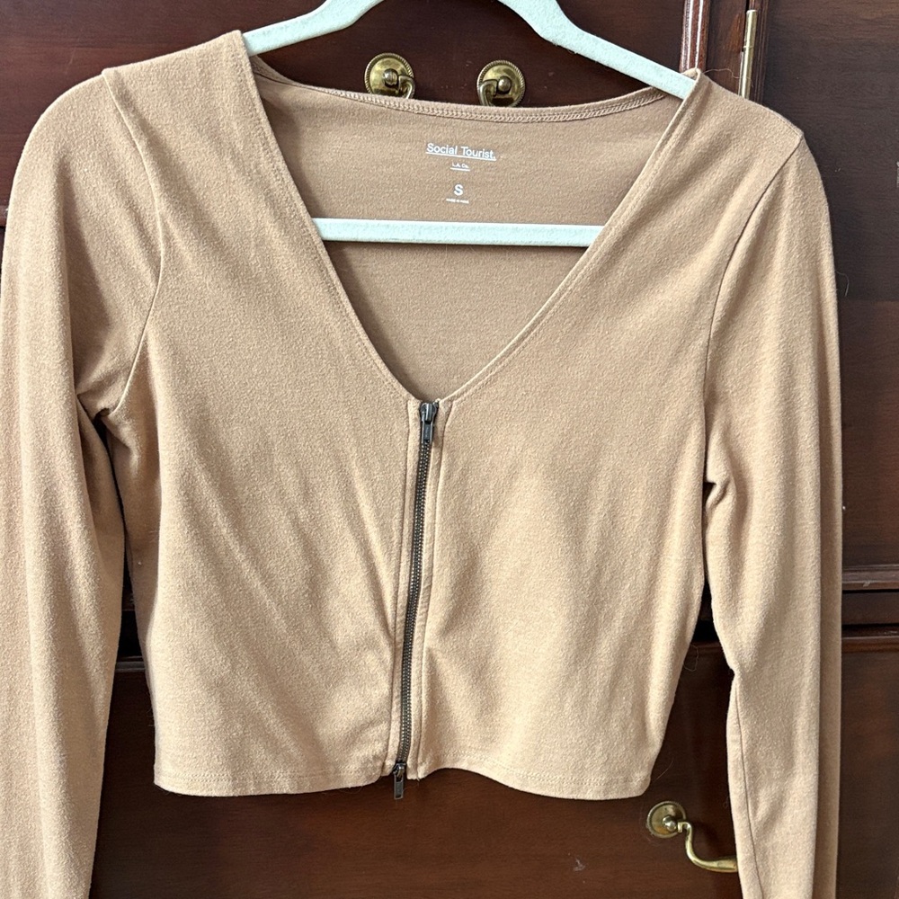 Social Tourist Tan V-Neck Double Zip-Up Long-Sleeve Top